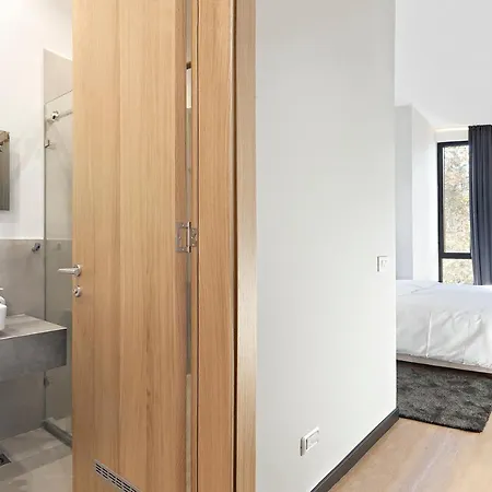 Hotell Kombinat Center 4*