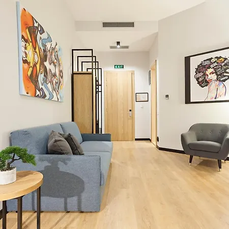 Hotel Kombinat Center 4*