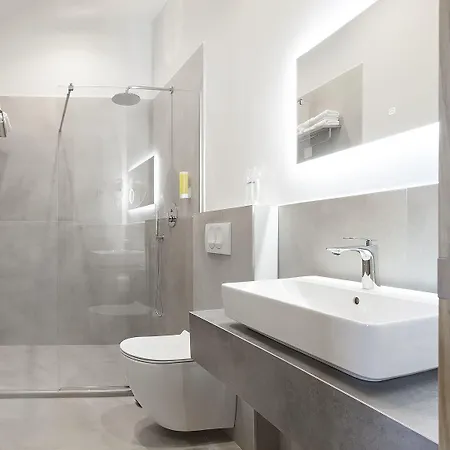 Kombinat Center Hotell 4*